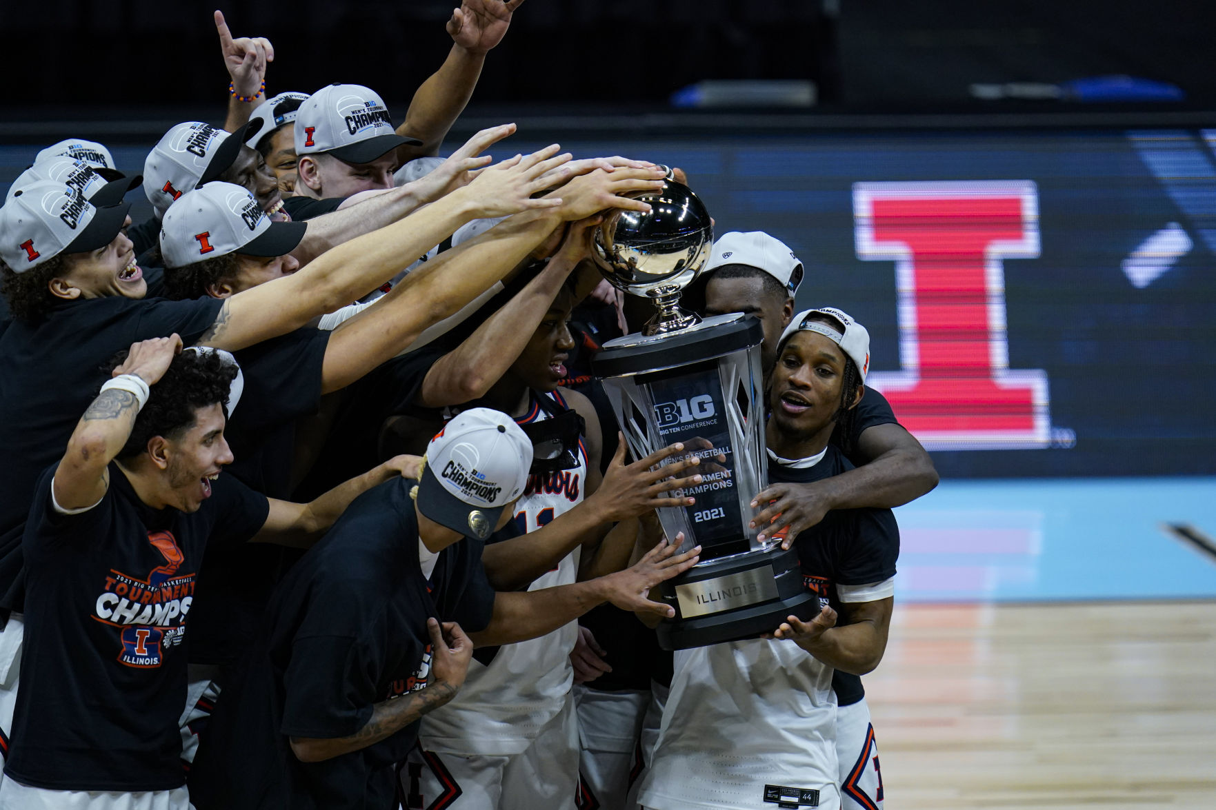 B10 Ohio St Illinois Basketball